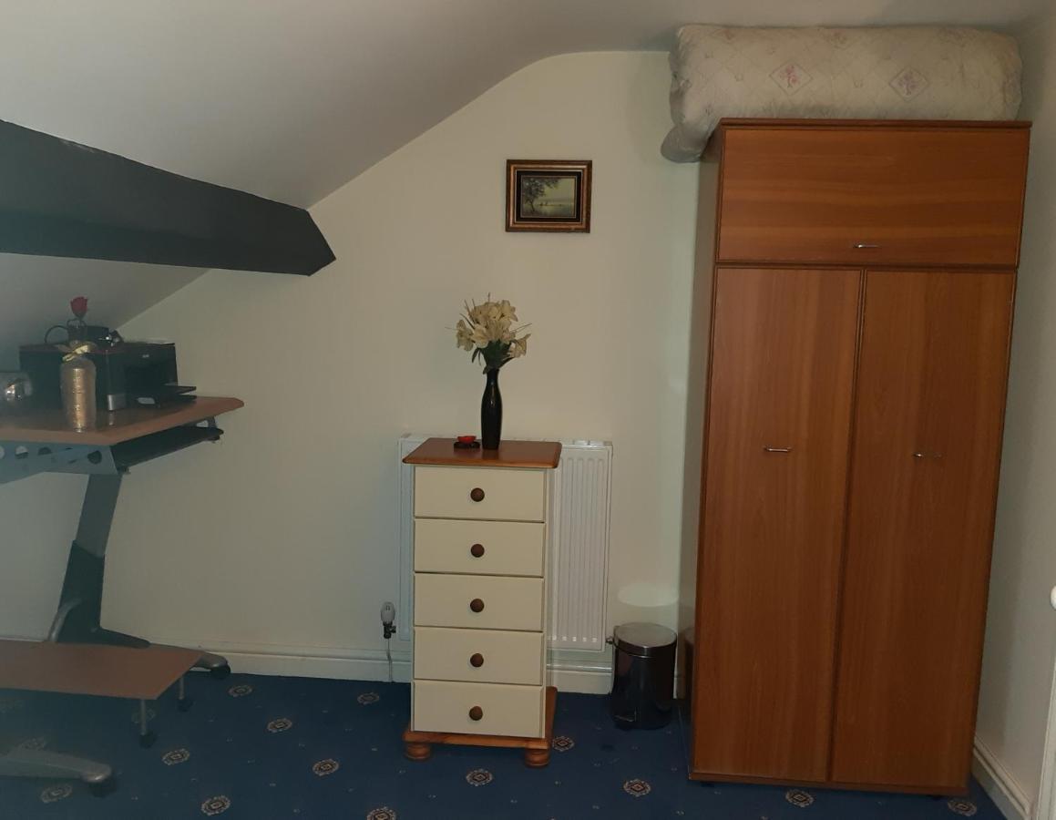 Phoenix Nights Guest House Barrow-in-Furness Kültér fotó