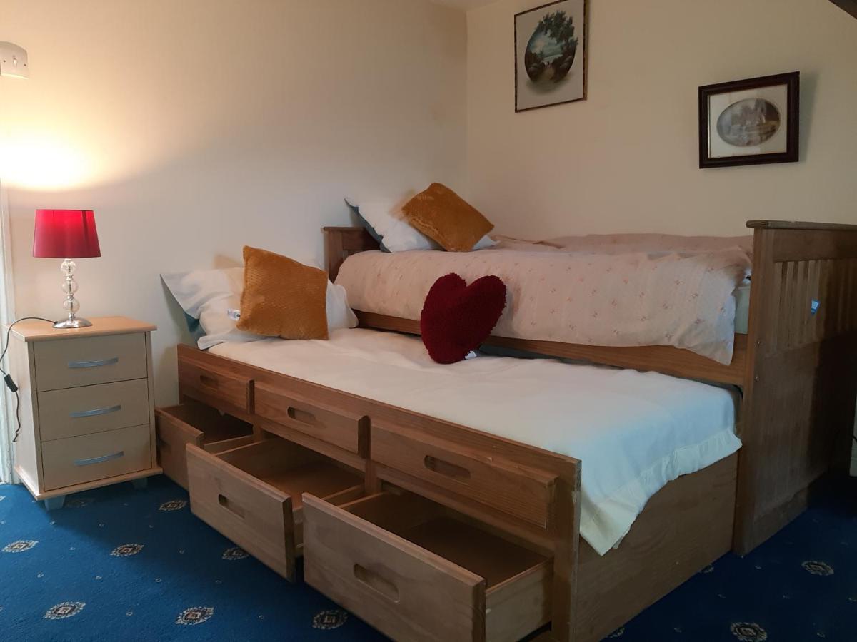 Phoenix Nights Guest House Barrow-in-Furness Kültér fotó