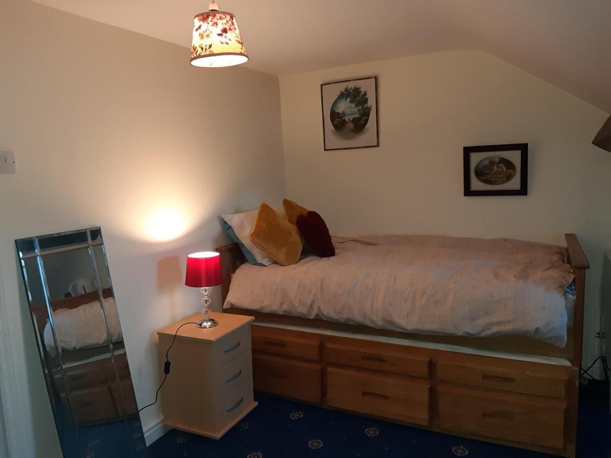 Phoenix Nights Guest House Barrow-in-Furness Kültér fotó
